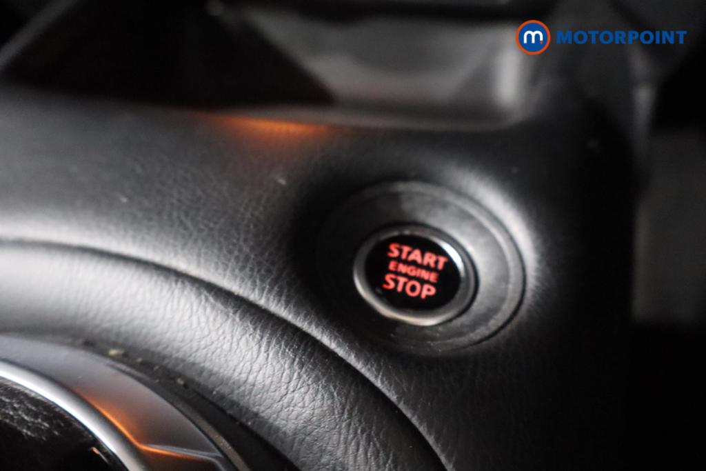 Nissan Juke N-Connecta Automatic Petrol SUV - Stock Number (1569824) - 7th supplementary image