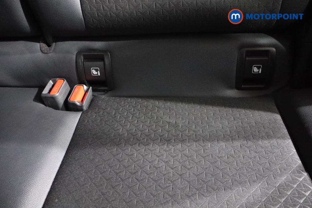 Nissan Juke N-Connecta Automatic Petrol SUV - Stock Number (1569824) - 20th supplementary image
