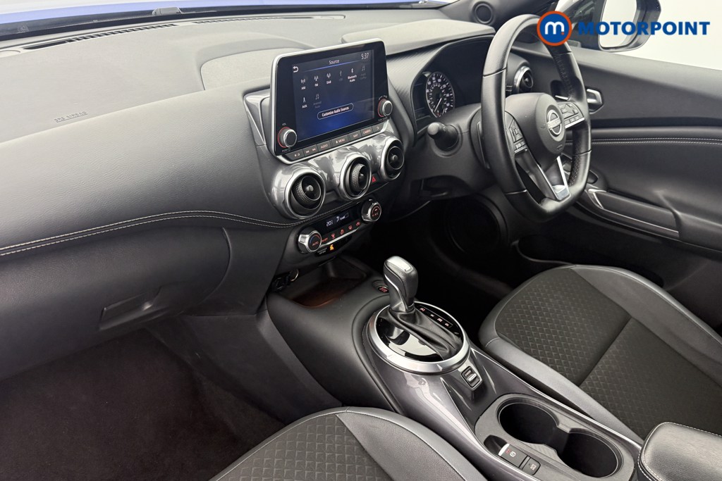 Nissan Juke N-Connecta Automatic Petrol SUV - Stock Number (1569832) - 14th supplementary image