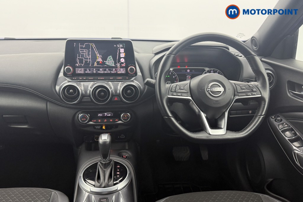 Nissan Juke N-Connecta Automatic Petrol SUV - Stock Number (1569832) - 1st supplementary image