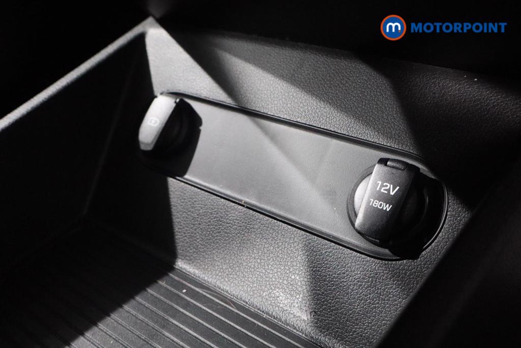 Hyundai Kona Se Connect Automatic Electric SUV - Stock Number (1569847) - 18th supplementary image