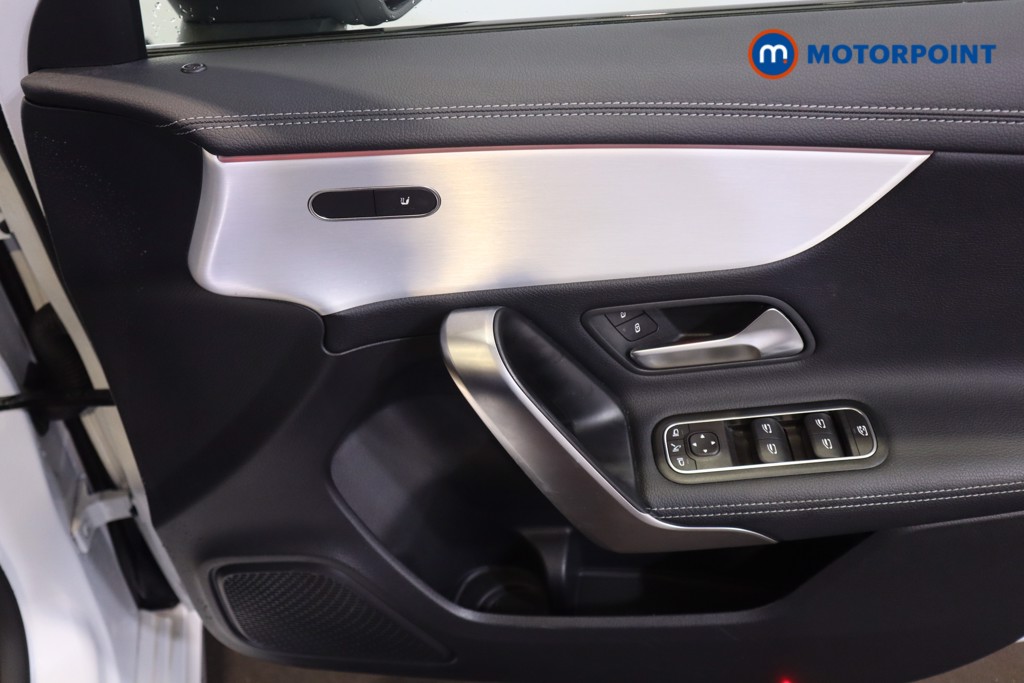 Mercedes-Benz A Class Executive Edition Automatic Petrol Hatchback - Stock Number (1569993) - 7th supplementary image