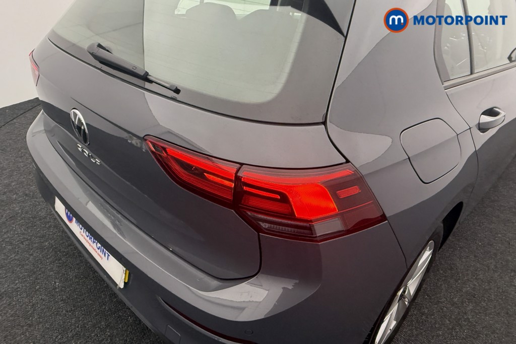 Volkswagen Golf Life Automatic Diesel Hatchback - Stock Number (1570128) - 21st supplementary image