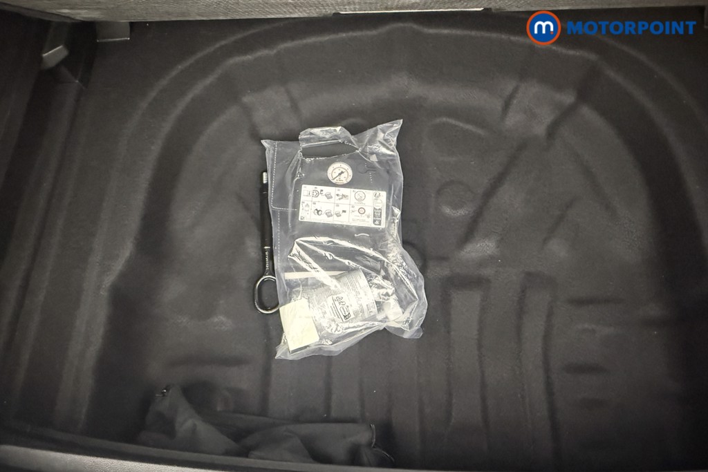 Volkswagen Golf Life Automatic Diesel Hatchback - Stock Number (1570128) - 24th supplementary image