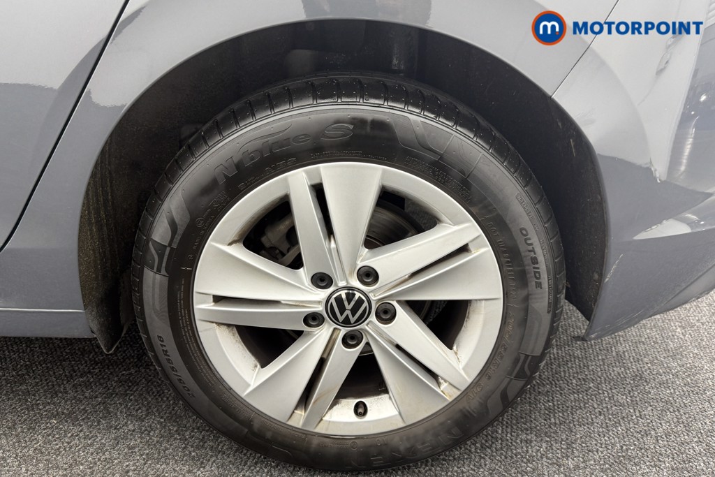 Volkswagen Golf Life Automatic Diesel Hatchback - Stock Number (1570128) - 28th supplementary image