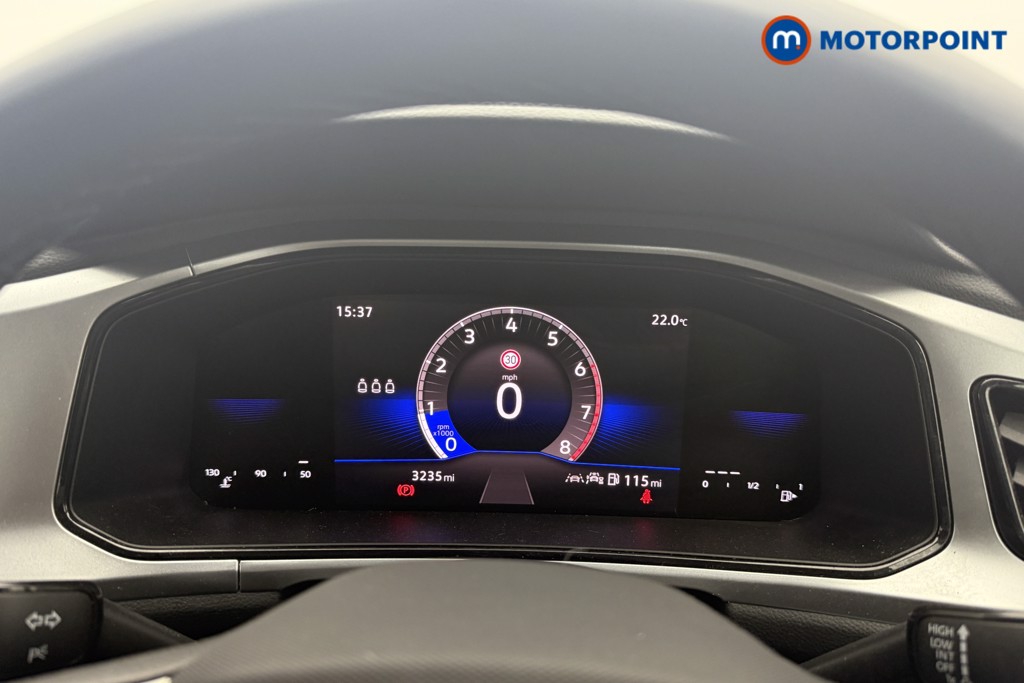 Volkswagen T-Roc Life Manual Petrol SUV - Stock Number (1570151) - 3rd supplementary image