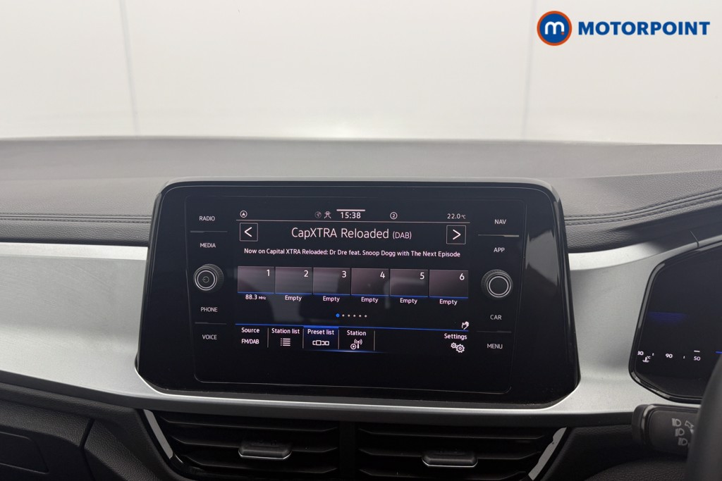 Volkswagen T-Roc Life Manual Petrol SUV - Stock Number (1570151) - 8th supplementary image