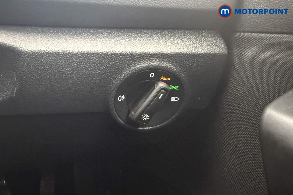 Volkswagen T-Roc Life Manual Petrol SUV - Stock Number (1570151) - 12th supplementary image