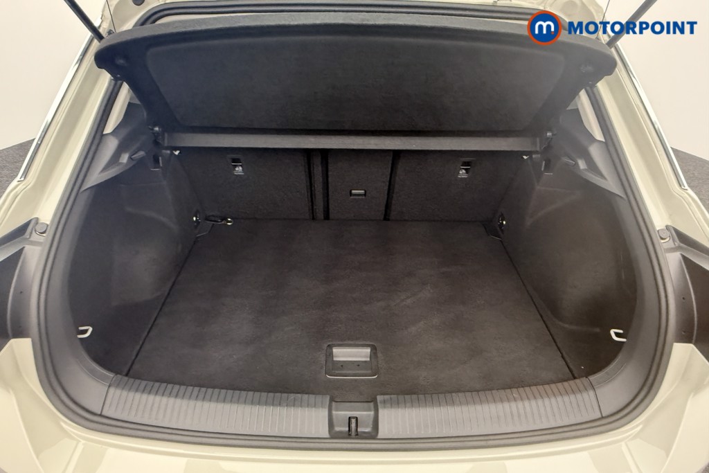 Volkswagen T-Roc Life Manual Petrol SUV - Stock Number (1570151) - 24th supplementary image