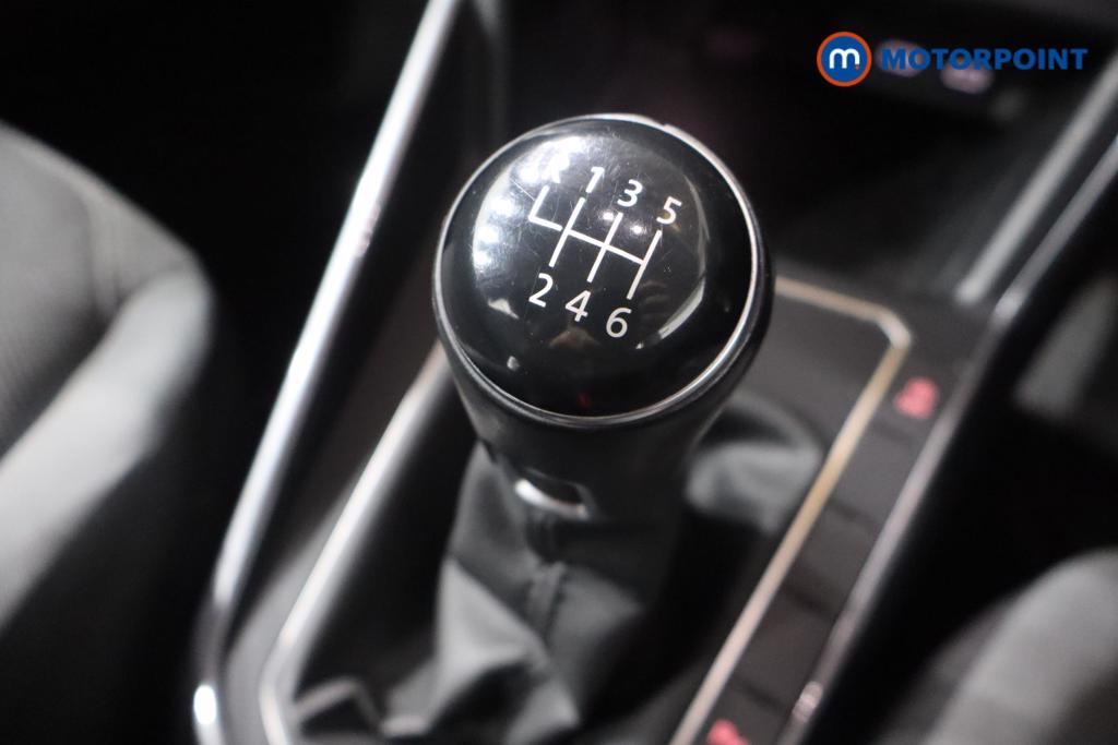 Volkswagen Polo SEL Manual Petrol Hatchback - Stock Number (1570321) - 6th supplementary image