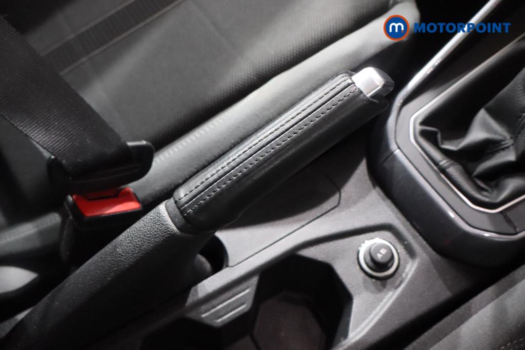 Volkswagen Polo SEL Manual Petrol Hatchback - Stock Number (1570321) - 7th supplementary image