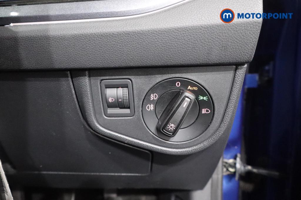 Volkswagen Polo SEL Manual Petrol Hatchback - Stock Number (1570321) - 12th supplementary image