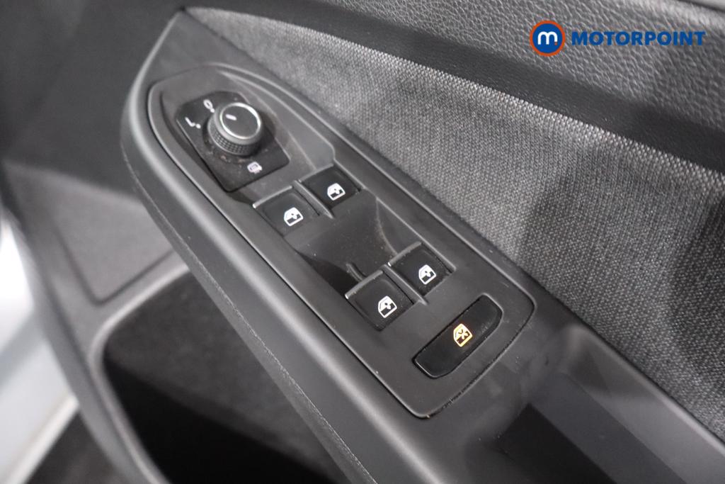 Volkswagen Golf Life Manual Petrol Hatchback - Stock Number (1570714) - 17th supplementary image
