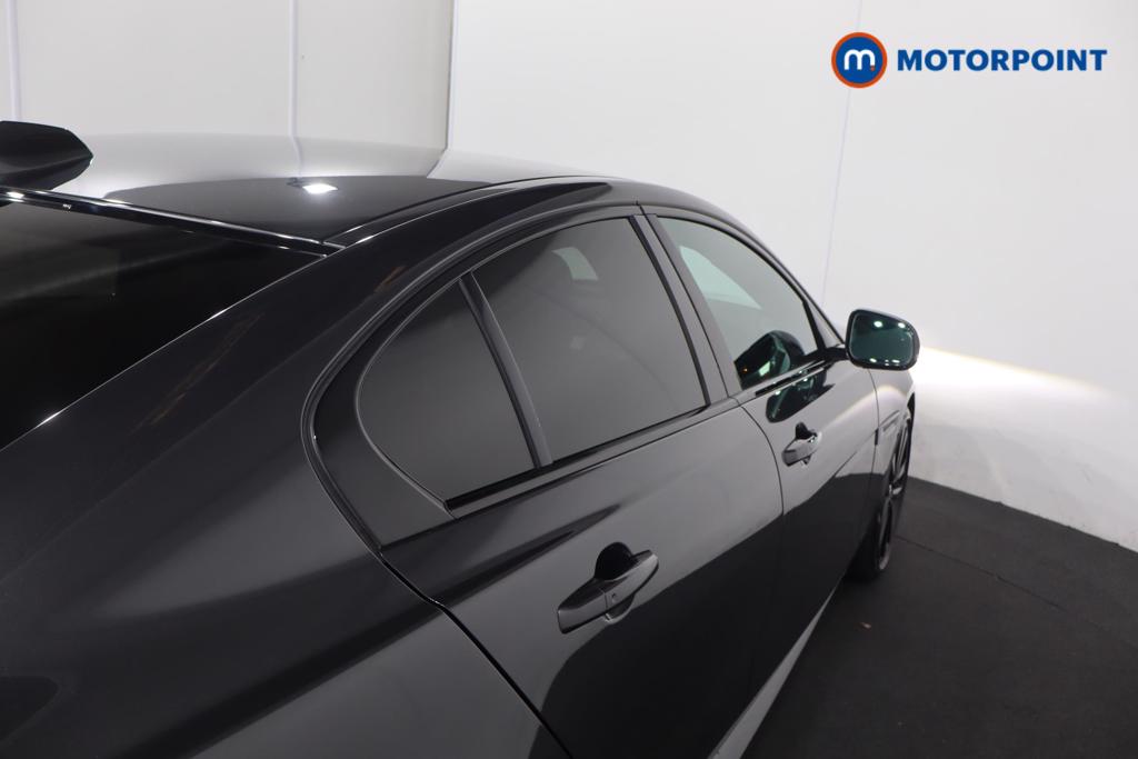 Jaguar XE R-Dynamic Se Black Automatic Diesel Saloon - Stock Number (1570797) - 33rd supplementary image