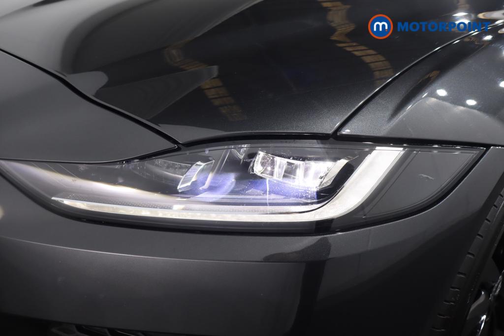 Jaguar XE R-Dynamic Se Black Automatic Diesel Saloon - Stock Number (1570797) - 39th supplementary image