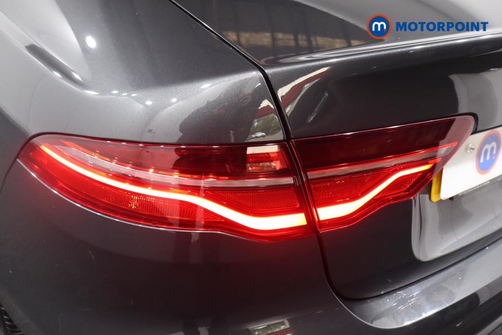 Jaguar XE R-Dynamic Se Black Automatic Diesel Saloon - Stock Number (1570797) - 40th supplementary image