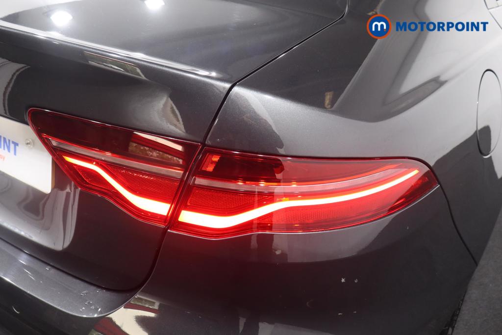 Jaguar XE R-Dynamic Se Black Automatic Diesel Saloon - Stock Number (1570797) - 41st supplementary image