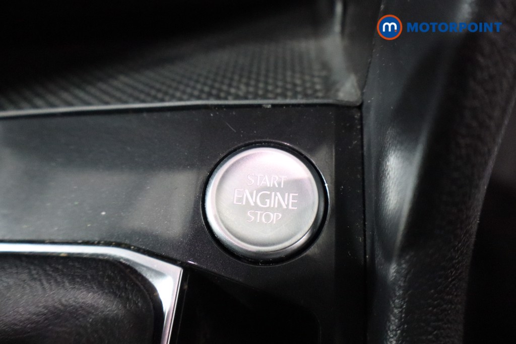Volkswagen Tiguan R-Line Automatic Petrol SUV - Stock Number (1571126) - 13th supplementary image