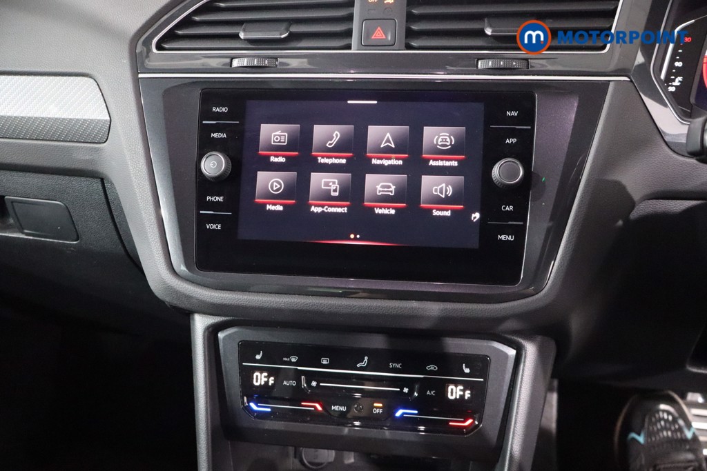 Volkswagen Tiguan R-Line Automatic Petrol SUV - Stock Number (1571126) - 16th supplementary image