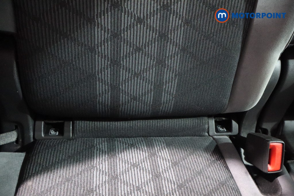 Volkswagen Tiguan R-Line Automatic Petrol SUV - Stock Number (1571126) - 28th supplementary image