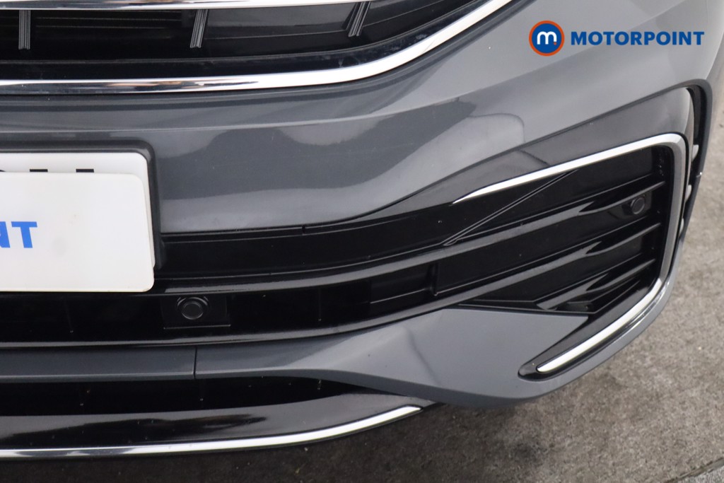 Volkswagen Tiguan R-Line Automatic Petrol SUV - Stock Number (1571126) - 32nd supplementary image