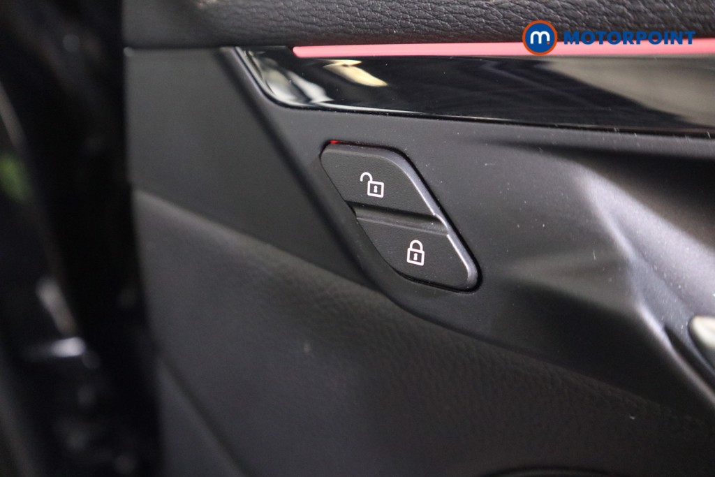 BMW X1 Xline Manual Petrol SUV - Stock Number (1571358) - 11th supplementary image