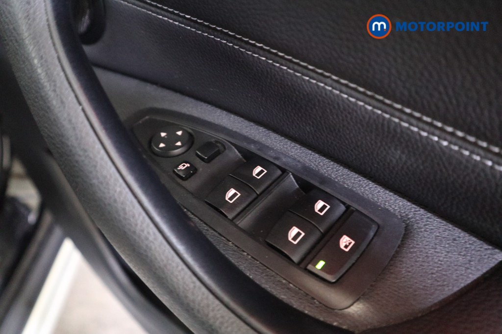 BMW X1 Xline Manual Petrol SUV - Stock Number (1571358) - 12th supplementary image