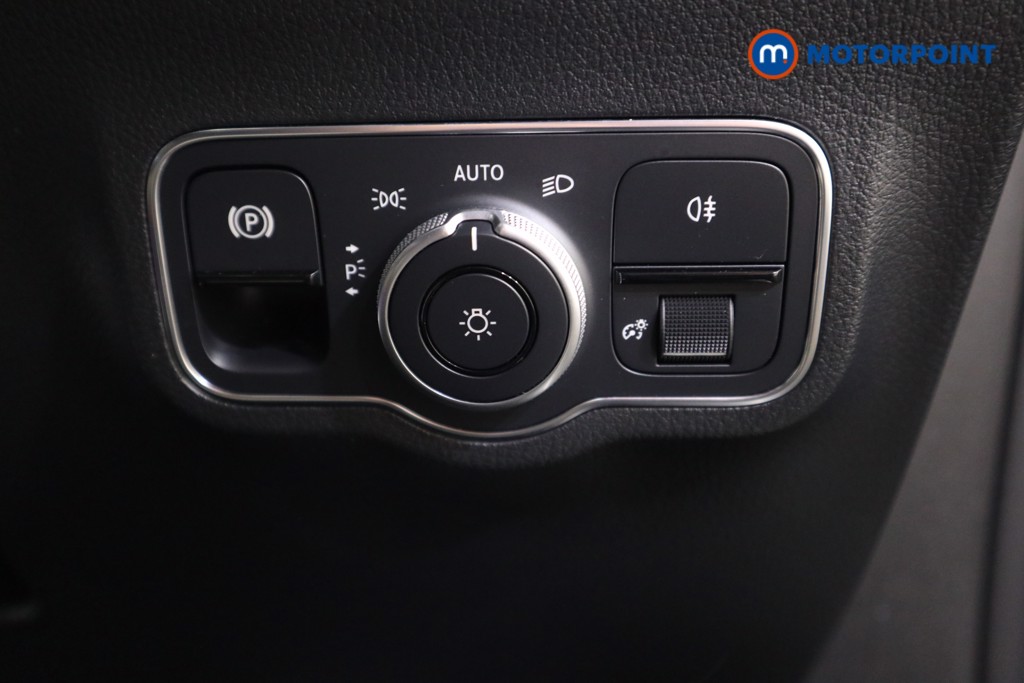 Mercedes-Benz GLA Amg Line Automatic Petrol SUV - Stock Number (1571509) - 9th supplementary image