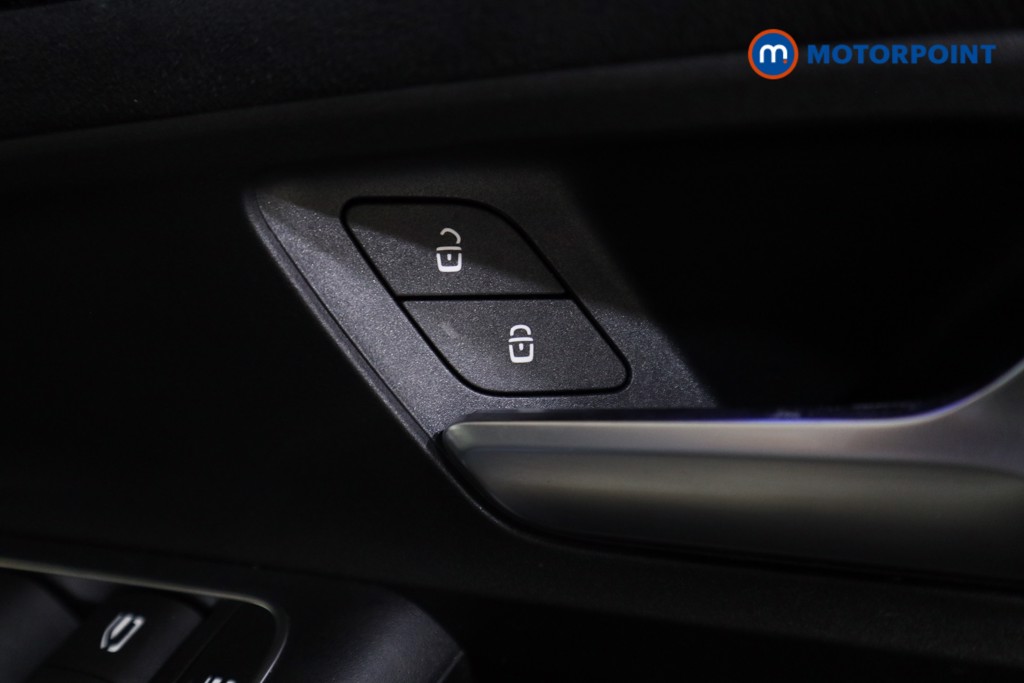 Mercedes-Benz GLA Amg Line Automatic Petrol SUV - Stock Number (1571509) - 12th supplementary image