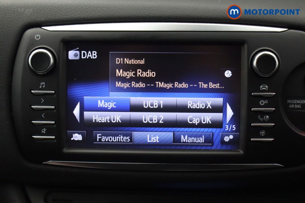 Toyota Yaris Excel Automatic Petrol-Electric Hybrid Hatchback - Stock Number (1571522) - 2nd supplementary image