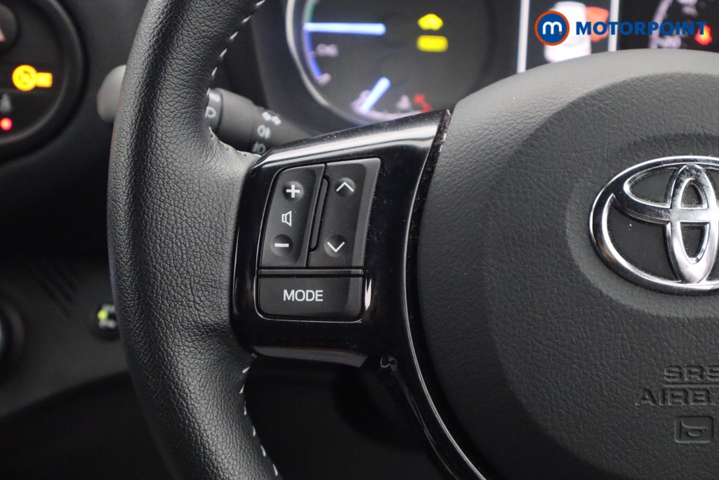 Toyota Yaris Excel Automatic Petrol-Electric Hybrid Hatchback - Stock Number (1571522) - 4th supplementary image