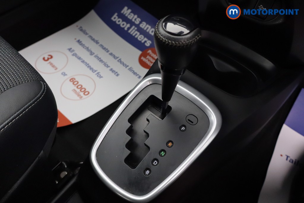 Toyota Yaris Excel Automatic Petrol-Electric Hybrid Hatchback - Stock Number (1571522) - 9th supplementary image