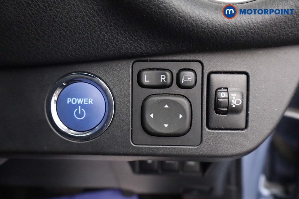 Toyota Yaris Excel Automatic Petrol-Electric Hybrid Hatchback - Stock Number (1571522) - 14th supplementary image