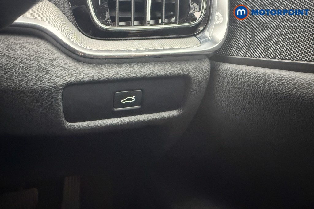 Volvo V60 Plus Automatic Petrol Estate - Stock Number (1571728) - 9th supplementary image