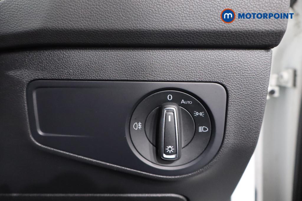 Volkswagen Tiguan Life Manual Petrol SUV - Stock Number (1571876) - 14th supplementary image