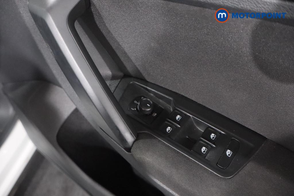 Volkswagen Tiguan Life Manual Petrol SUV - Stock Number (1571876) - 18th supplementary image