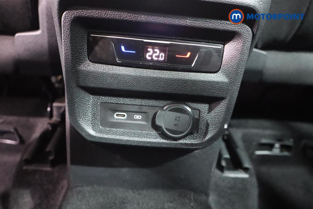 Volkswagen Tiguan Life Manual Petrol SUV - Stock Number (1571876) - 24th supplementary image