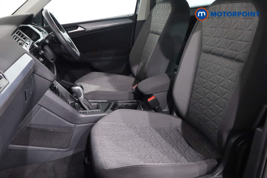 Volkswagen Tiguan Life Automatic Petrol Plug-In Hybrid SUV - Stock Number (1572323) - 4th supplementary image