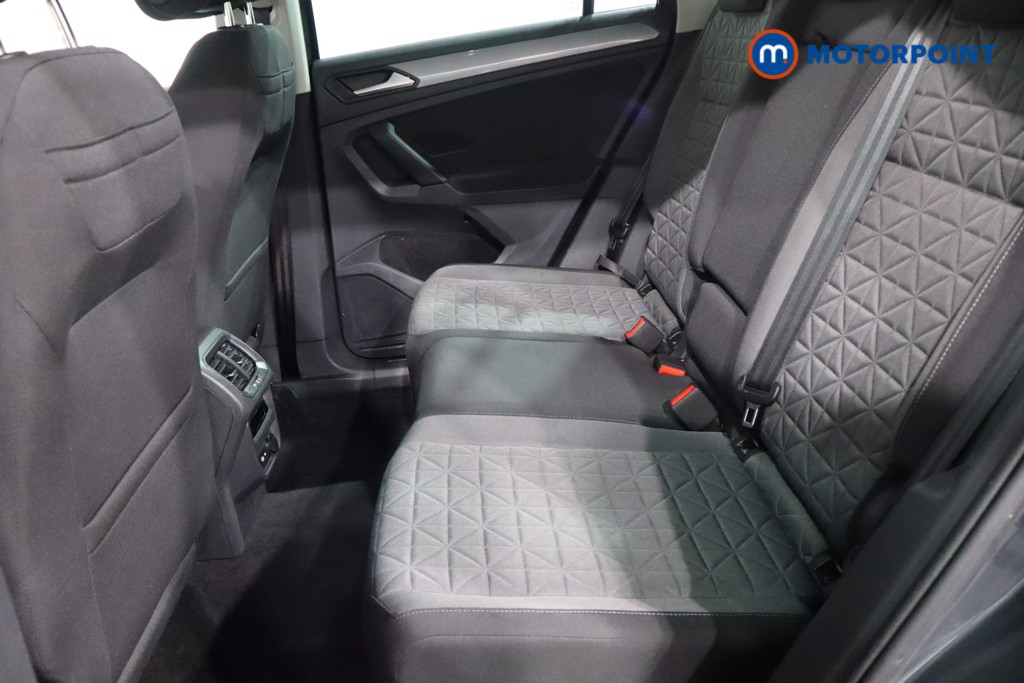 Volkswagen Tiguan Life Automatic Petrol Plug-In Hybrid SUV - Stock Number (1572323) - 5th supplementary image