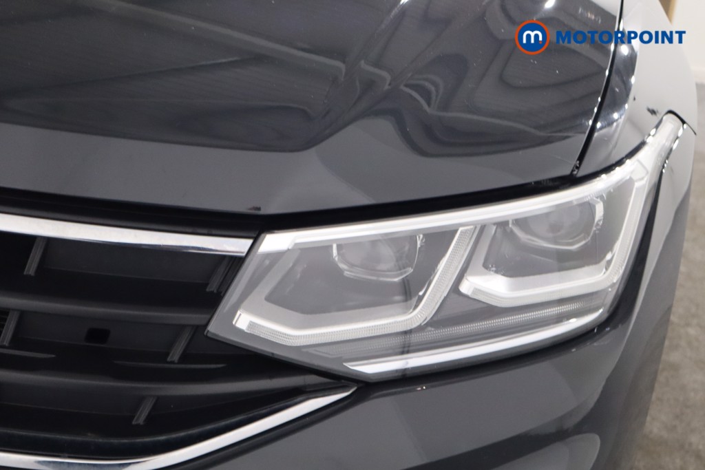 Volkswagen Tiguan Life Automatic Petrol Plug-In Hybrid SUV - Stock Number (1572323) - 29th supplementary image
