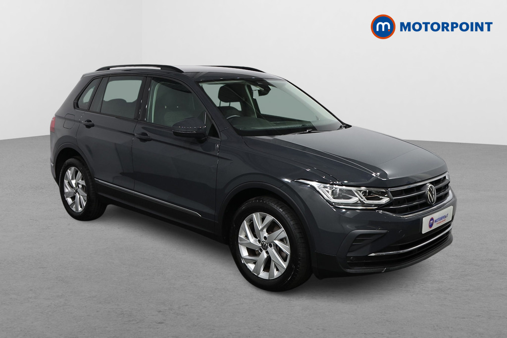 Volkswagen Tiguan Life Automatic Petrol Plug-In Hybrid SUV - Stock Number (1572323) - Drivers side front corner