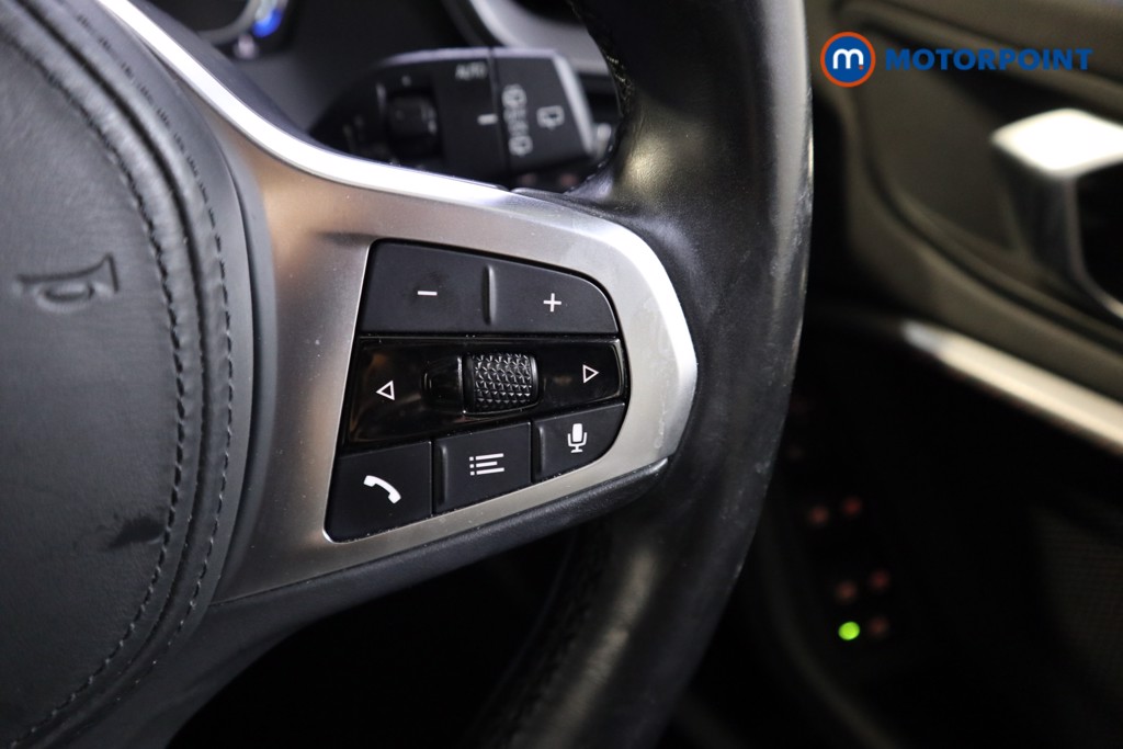 BMW 1 Series M Sport Manual Petrol Hatchback - Stock Number (1572400) - 4th supplementary image