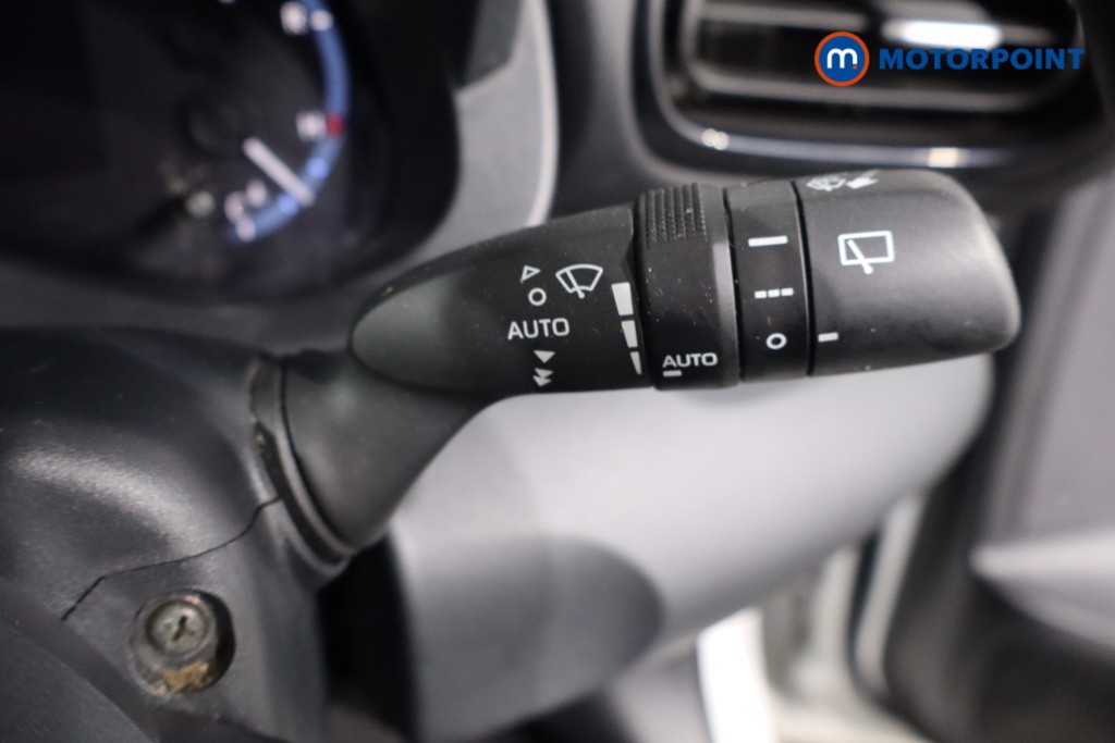 Toyota Yaris Cross Design Automatic Petrol-Electric Hybrid Estate - Stock Number (1572454) - 25th supplementary image