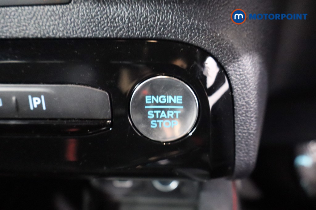 Ford Kuga St-Line Automatic Petrol-Electric Hybrid SUV - Stock Number (1572522) - 13th supplementary image