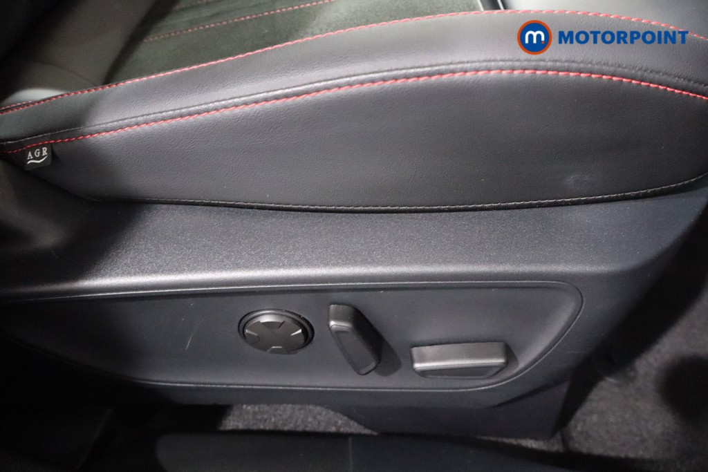 Ford Kuga St-Line Automatic Petrol-Electric Hybrid SUV - Stock Number (1572522) - 21st supplementary image