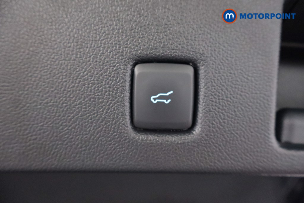 Ford Kuga St-Line Automatic Petrol-Electric Hybrid SUV - Stock Number (1572522) - 35th supplementary image