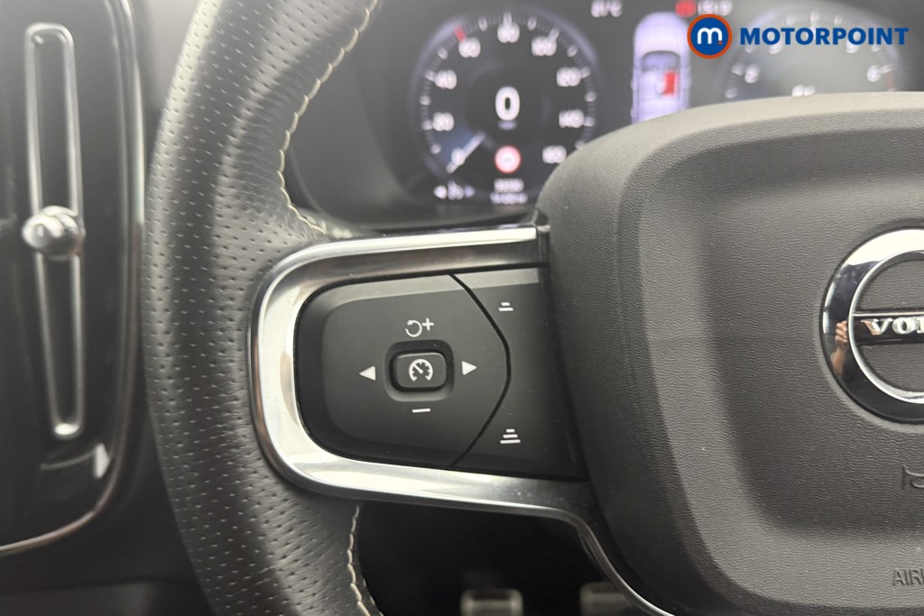 Volvo Xc40 R Design Manual Petrol SUV - Stock Number (1555072) - 8th supplementary image