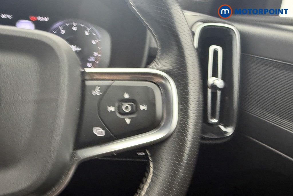 Volvo Xc40 R Design Manual Petrol SUV - Stock Number (1555072) - 9th supplementary image