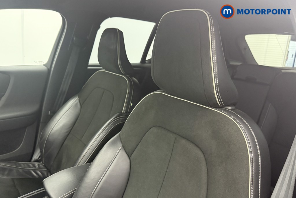 Volvo Xc40 R Design Manual Petrol SUV - Stock Number (1555072) - 17th supplementary image