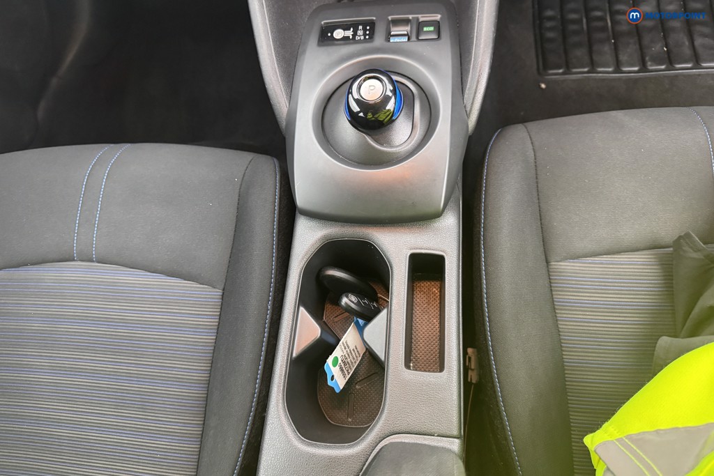 Nissan Leaf Acenta Automatic Electric Hatchback - Stock Number (1559860) - 10th supplementary image